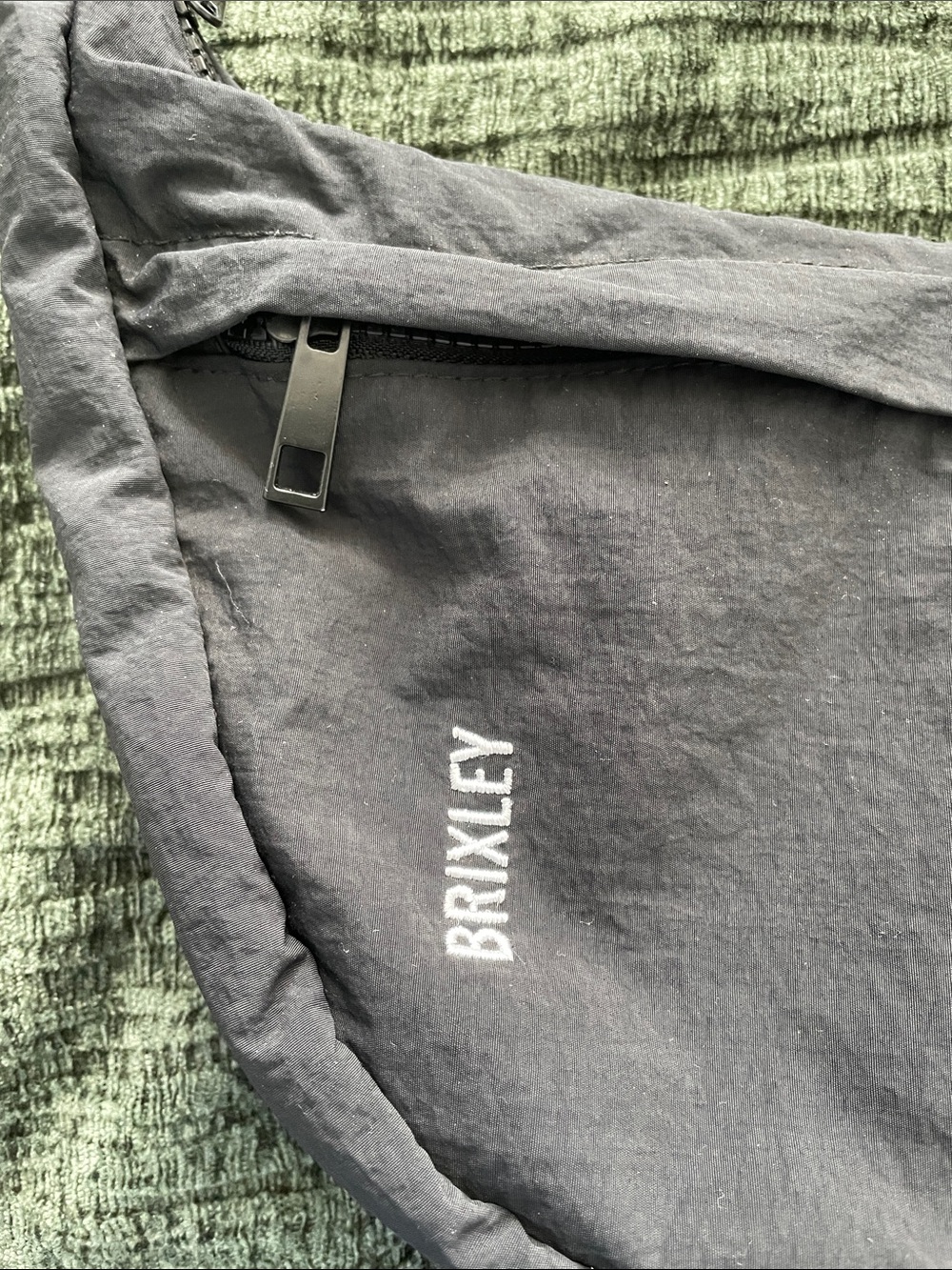 Brixley Onyx Crescent Crossbody Bag - Picture 2 of 11